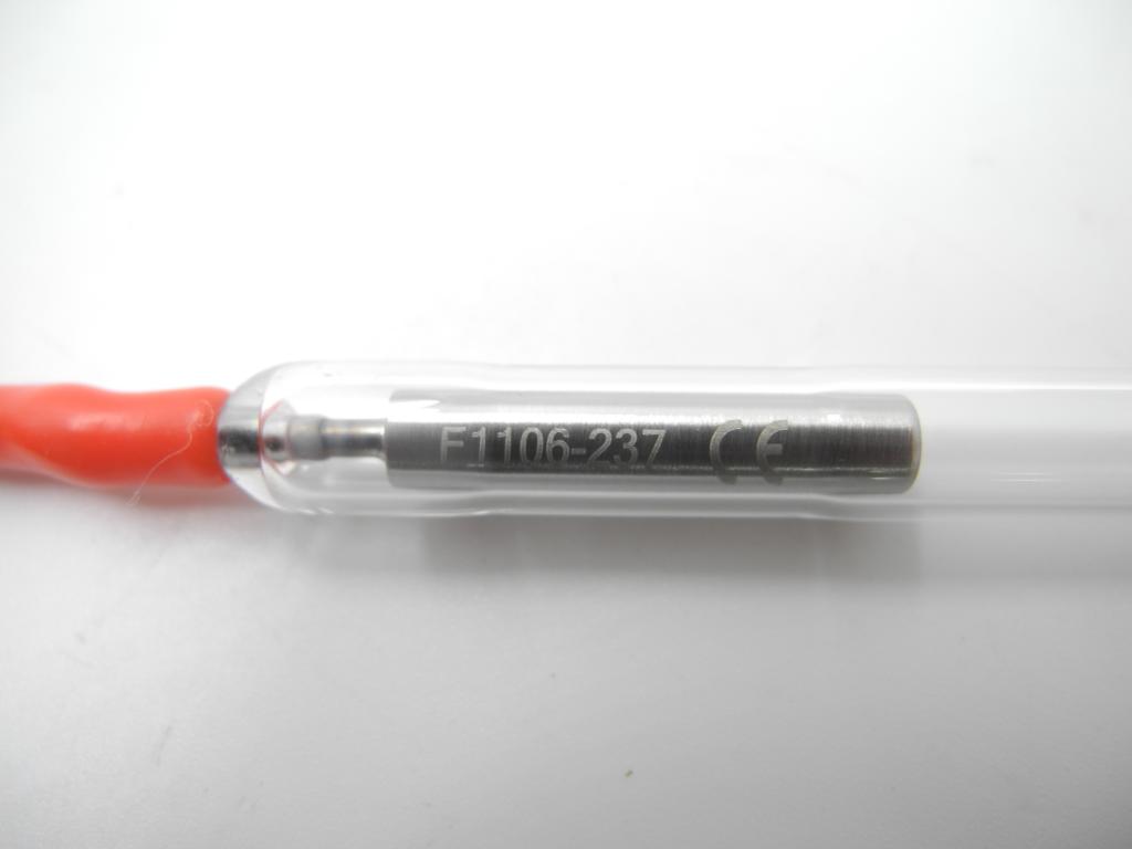 لامپ لیزر F1106یکی از لامپ های لیزر انگلیسی است که در دستگاه های حذف موهای زاید کاربرد دارد
